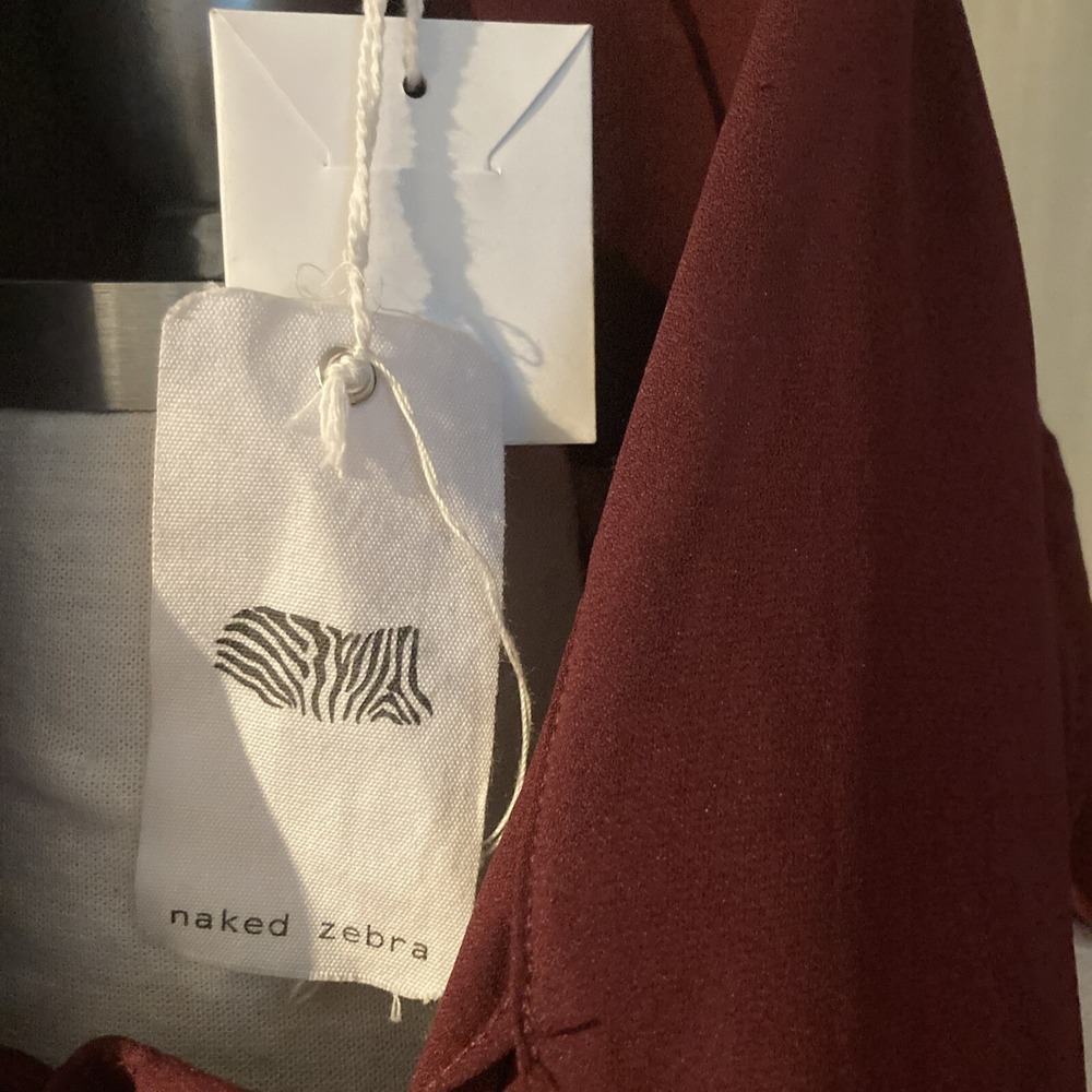 Naked Zebra NWT Burgundy Sleeveless Blouse Size L - Picture 6 of 9